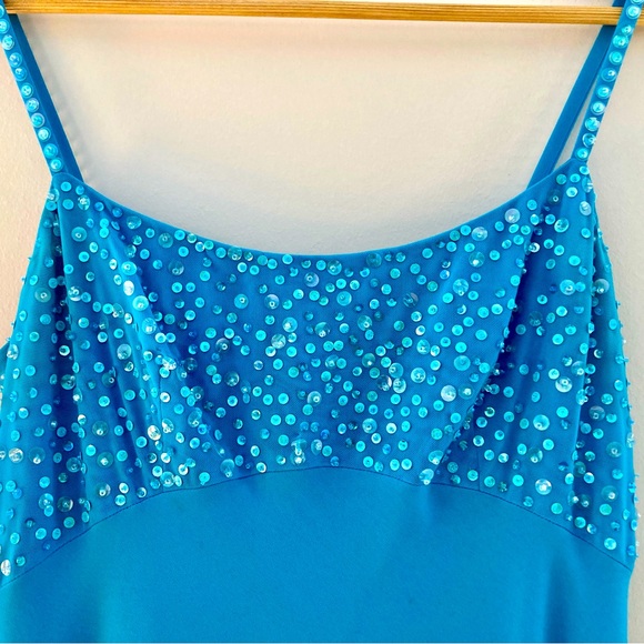 Beautiful turquoise sequinned dress 👗 - Picture 2 of 6